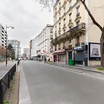 Vibrant Parisian-Style 1Bd Apartmentla Villette